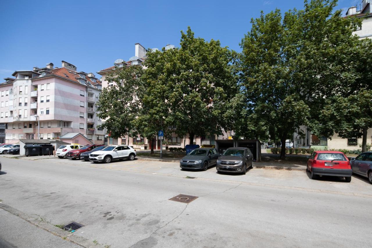 Appartamento Iva Zagabria Esterno foto